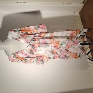 Like Mynded Floral Front Tie, Bell Sleeved Kimono, Size: M